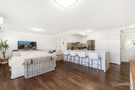 302/9-21 Beach Pde, Surfers Paradise, QLD 4217