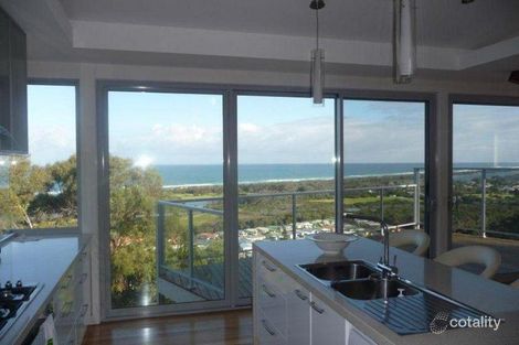 Property photo of 28 Ocean View Parade Lakes Entrance VIC 3909