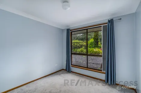 Property photo of 6 Blue Gum Drive Highfields QLD 4352