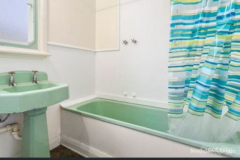 Property photo of 52 Fourth Avenue Rosebud VIC 3939