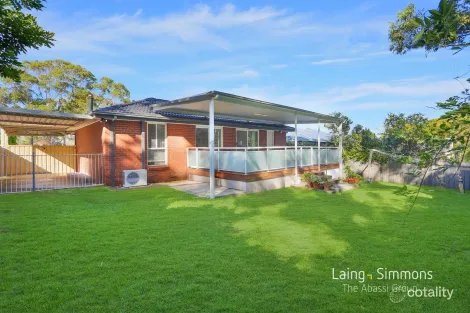 Property photo of 17 Kunipipi Street St Clair NSW 2759