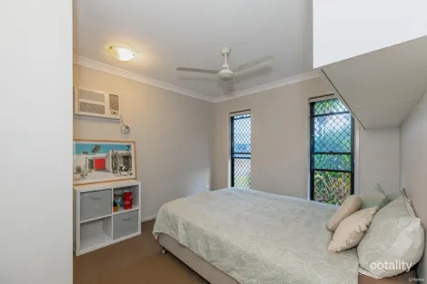 Property photo of 23 Daydream Circuit Burdell QLD 4818