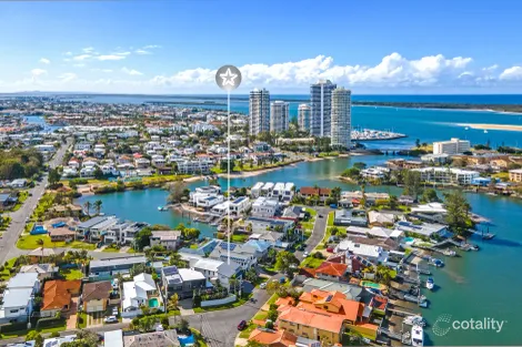 Property photo of 2/11 Margaroola Avenue Biggera Waters QLD 4216