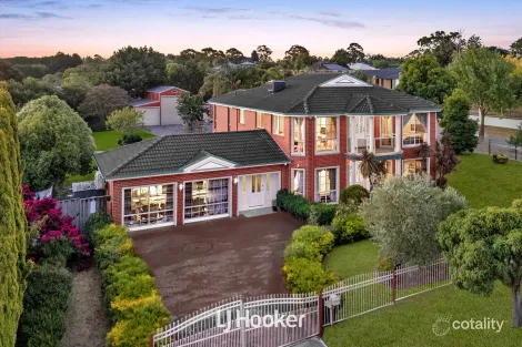 25-27 St Helens Cres, Narre Warren North, VIC 3804
