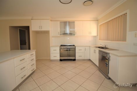 Property photo of 19 Gillmartin Drive Griffith NSW 2680