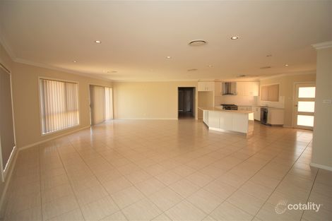 Property photo of 19 Gillmartin Drive Griffith NSW 2680