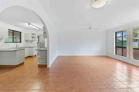 Property photo of 23 Mualla Drive Ashmore QLD 4214