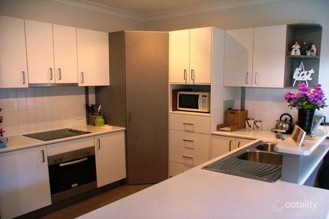 Property photo of 1 Kingfisher Drive Highfields QLD 4352