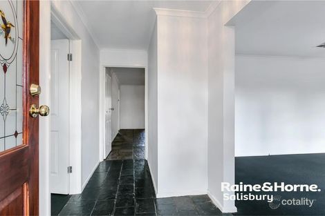 Property photo of 28 Scholes Avenue Parafield Gardens SA 5107