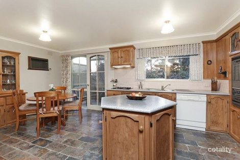 Property photo of 34 Somerset Drive Viewbank VIC 3084
