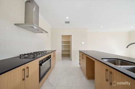Property photo of 11 Exmoor Way Forrestdale WA 6112