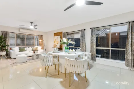 Property photo of 2/60 Lakefield Place Runcorn QLD 4113