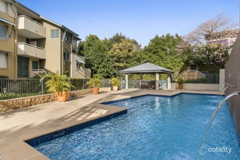 Property photo of 24/38 Vincent Street Indooroopilly QLD 4068