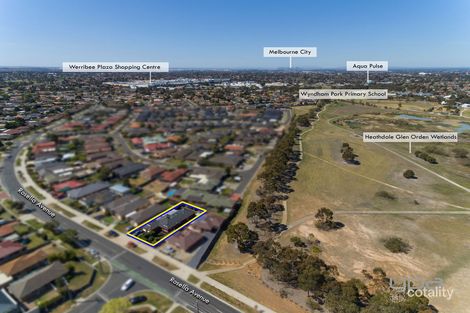 Property photo of 96 Rosella Avenue Werribee VIC 3030