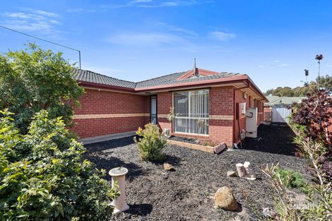 Property photo of 96 Rosella Avenue Werribee VIC 3030