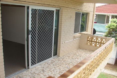 Property photo of 3/52 Prince Edward Parade Redcliffe QLD 4020
