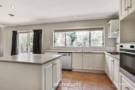 Property photo of 9 Shay Close Narre Warren South VIC 3805