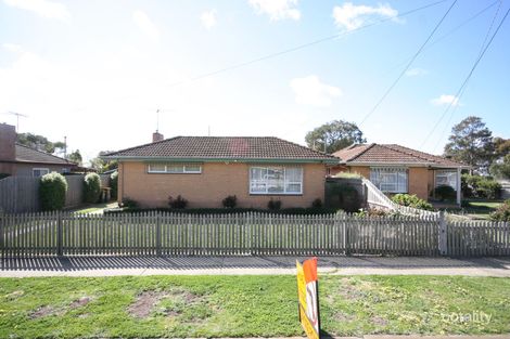 4 Kedleston Rd, Herne Hill, VIC 3218