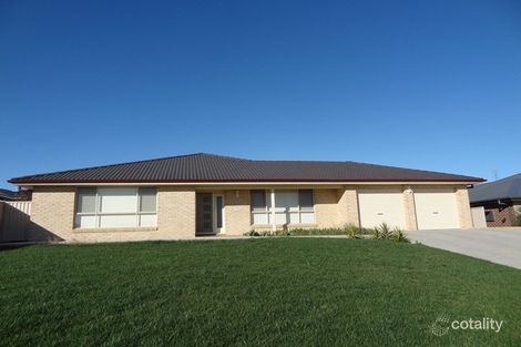 Property photo of 77 Ilumba Way Kelso NSW 2795