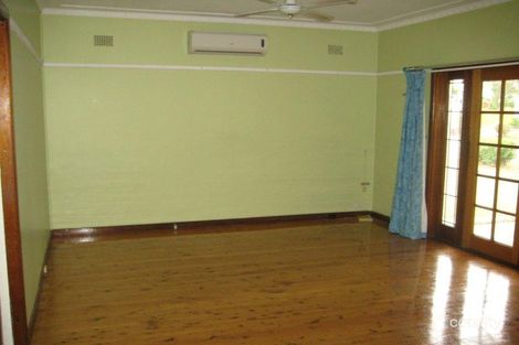 Property photo of 27 Dan Crescent Lansvale NSW 2166