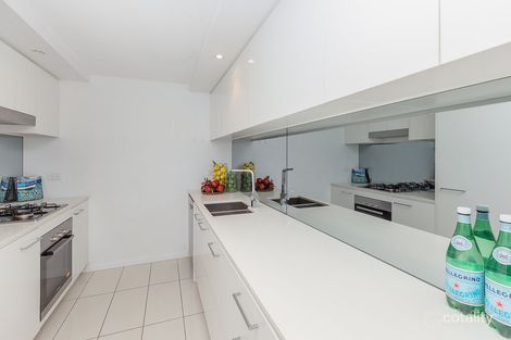 Property photo of 502/20 Labrador Street Labrador QLD 4215
