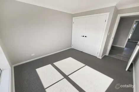 Property photo of 3A Suttor Avenue Caerleon NSW 2850