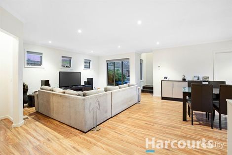 Property photo of 2/3 Farnham Road Bayswater VIC 3153
