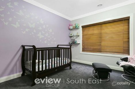 Property photo of 26 Maplewood Court Cranbourne North VIC 3977