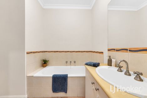 Property photo of 4 Fullard Close Point Cook VIC 3030