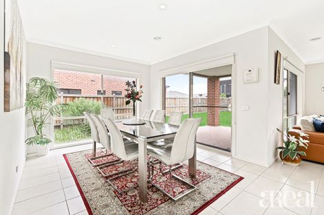 Property photo of 5 Lagrange Mews Keysborough VIC 3173