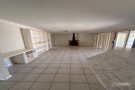 Property photo of 16 Bracklemann Drive Boulder WA 6432