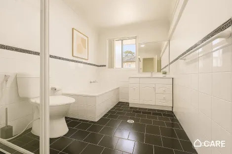 Property photo of 25 Siena Close Prestons NSW 2170