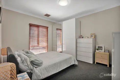 Property photo of 2/40 Young Avenue West Hindmarsh SA 5007