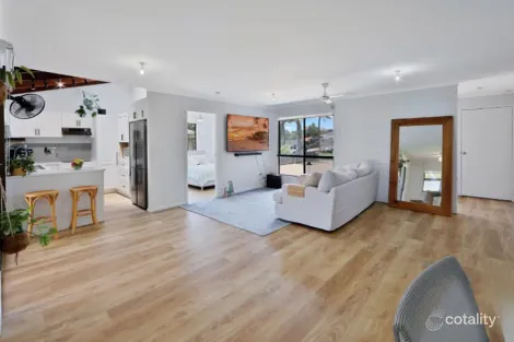 Property photo of 10 Mokera Street Coral Cove QLD 4670