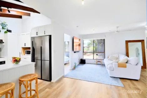 Property photo of 10 Mokera Street Coral Cove QLD 4670