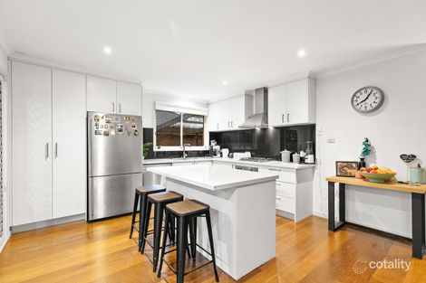 Property photo of 2 Norfolk Close Somerville VIC 3912