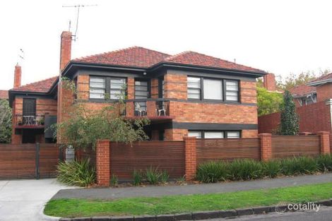 1/1 Garden Ct, Elwood, VIC 3184