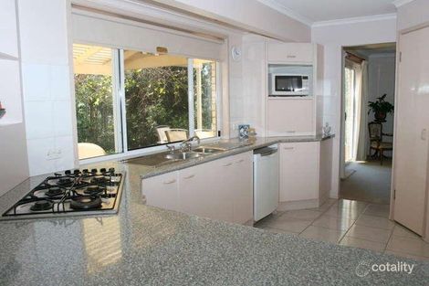 62 Hakea Cres, Chapel Hill, QLD 4069