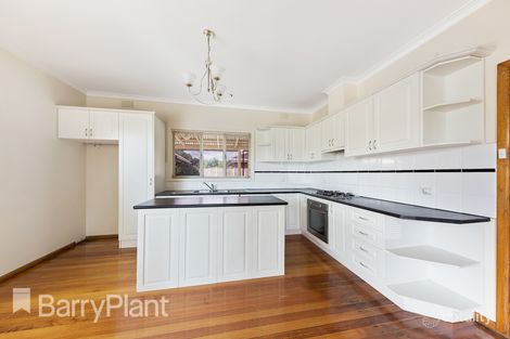 Property photo of 28 Larkspur Drive St Albans VIC 3021
