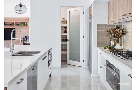 Property photo of 15 John Street Crows Nest QLD 4355