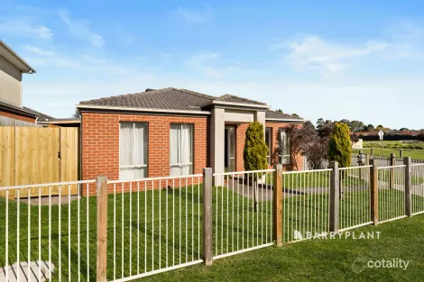 Property photo of 2 Tiarne Crescent Hampton Park VIC 3976