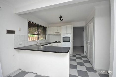 Property photo of 16 Solander Court Roxburgh Park VIC 3064