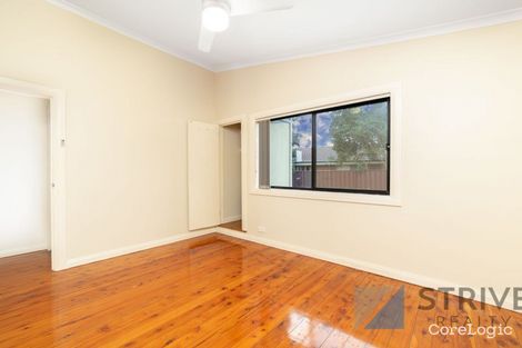 Property photo of 1/28 Wordsworth Avenue Leumeah NSW 2560
