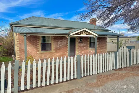 230 Stewart St, Bathurst, NSW 2795