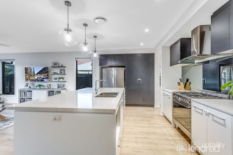 Property photo of 2 Mofflin Parade Mango Hill QLD 4509
