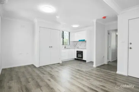 Property photo of 13 Roebuck Crescent Willmot NSW 2770