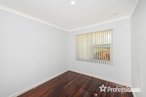 Property photo of 33 Wardlow Way Balga WA 6061