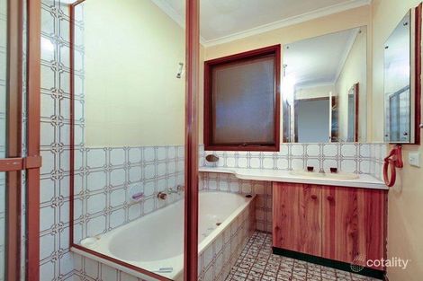 Property photo of 10 Frost Court Bundoora VIC 3083