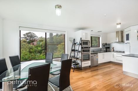 Property photo of 32 St Helens Street Lindisfarne TAS 7015