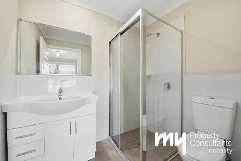 Property photo of 3A Beyer Place Currans Hill NSW 2567